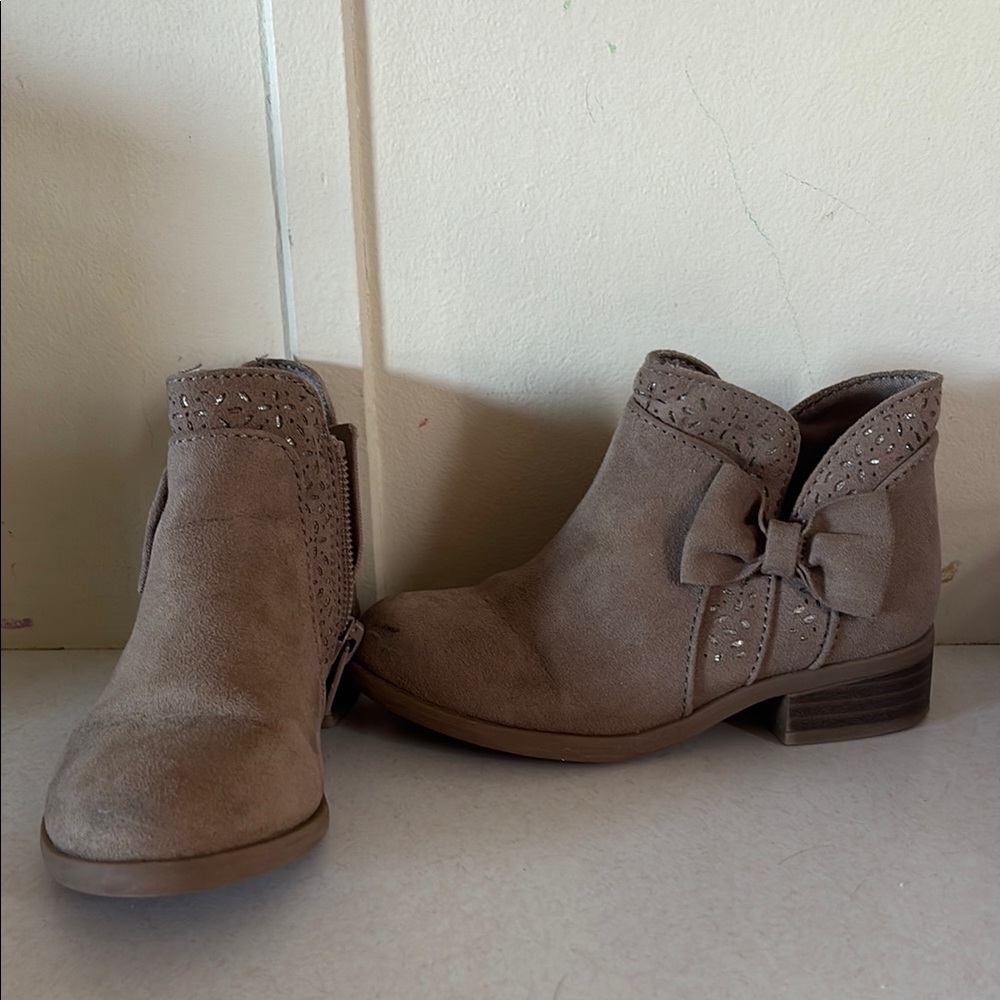 Women's Taupe Ankle Boots